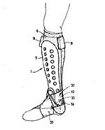 Shin guard with anatomically shaped shell and two extensions (12) protecting the ankle and preventing the shin guard from sliding (DE 23 10 149 A)